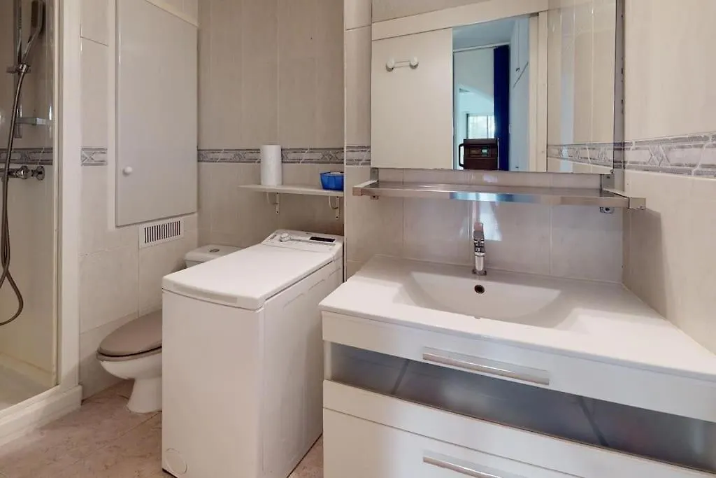 Appartement 60 M2,Piscine, Commerce Roses Spain