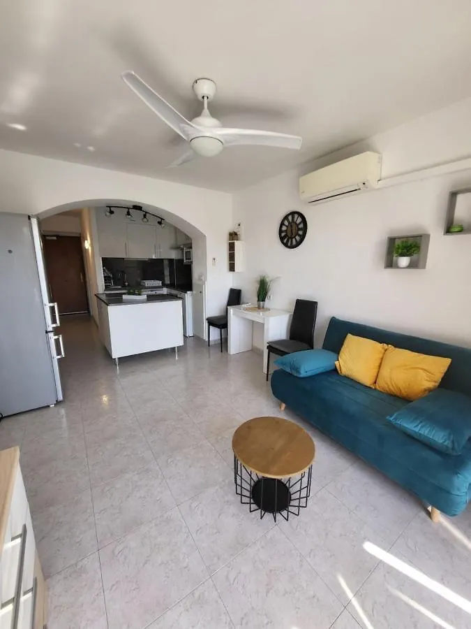 Apartment Appartement 60 M2,Piscine, Commerce Roses Spain
